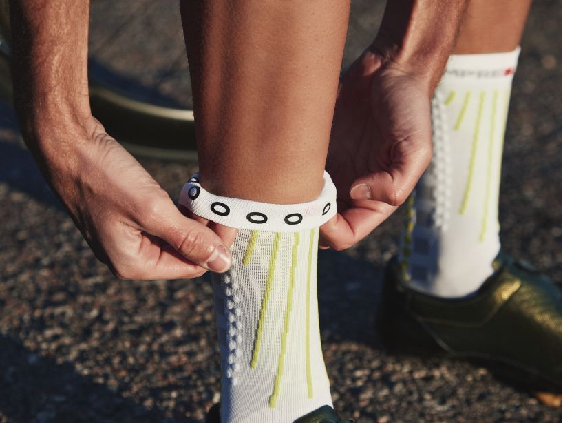 AERO SOCKS - WHITELIME